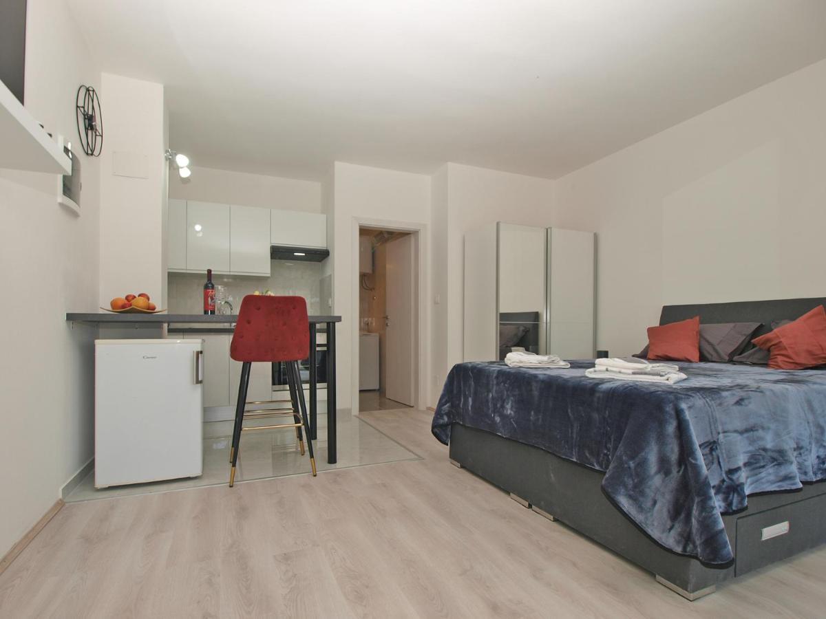 Apartment Florinda 2091 Пула Екстериор снимка