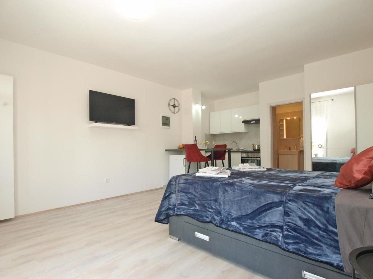 Apartment Florinda 2091 Пула Екстериор снимка